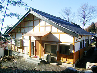 I邸外観1.jpg