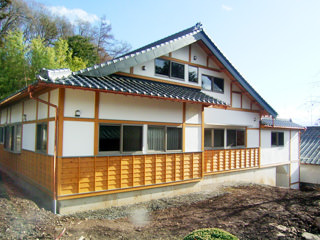 I邸外観2.jpg